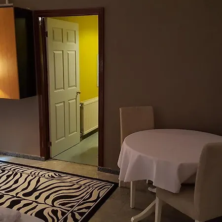 Premier Casa de hóspedes 3*