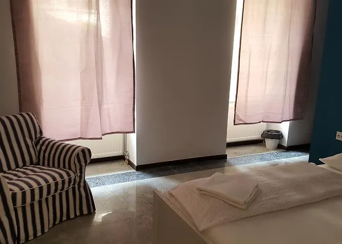 Premier ゲストハウス 3*
